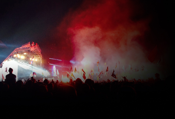 Glast-2014-Kasabian-carousel