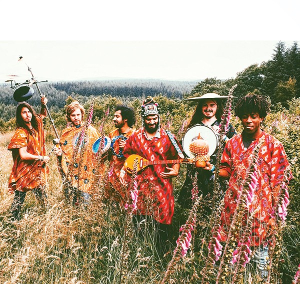 Flamingods