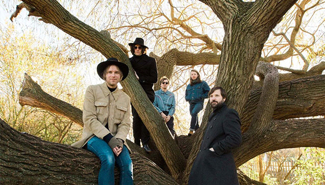 hanging stars band